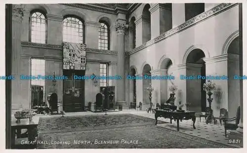 R032990 Große Halle. Blick nach Norden. Schloss Blenheim. RA. RP