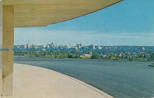 R034240 Ein Blick vom Jubilee Auditorium mit Blick nach Südosten über Calgary. Alb