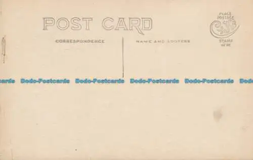 R035022 Alte Postkarte. Ein Mann