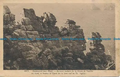 R035583 Hartkamera Meer. Neugierige Felsen der Penspitze Hir im Hintergrund le Roch