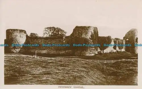 R000915 Pevensey Castle. RP