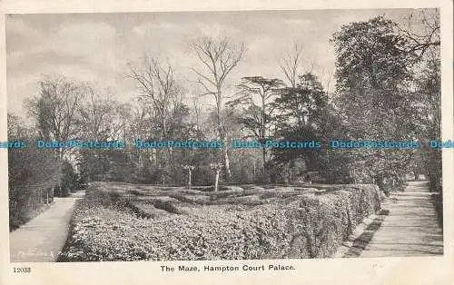 R000997 Das Labyrinth. Hampton Court Palace. Gale und Polden