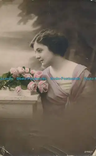 R001721 Alte Postkarte. Frau mit Rosen. Jackson. Jay Em Jay. 1914