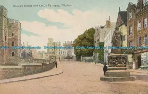 R001557 Königinnenstatue und Eingang zur Burg. Windsor. Stiefel