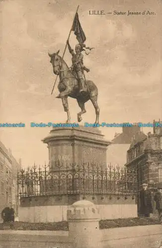 R003051 Lille. Statue Jeanne d Arc. Decrock