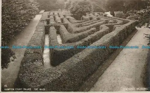 R004090 Hampton Court Palace. Das Labyrinth. H.M. Werksamt