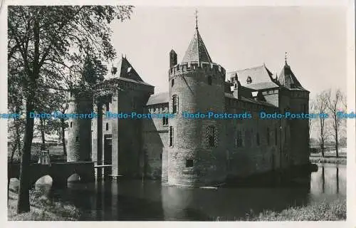 R012471 Muiden. Het Muiderslot. T. Geuzebroek. RP