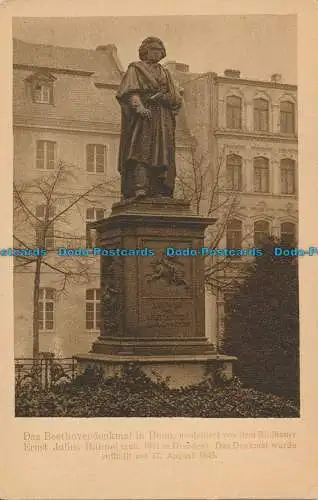 R012260 Das Beethovendenkmal in Bonn