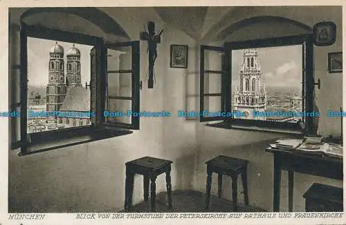 R036291 München. Blick von der Turmstube der Peterskirche auf Rathaus und Frauen