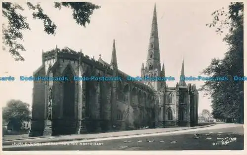 R036600 Lichfield Dom aus dem Nordosten. Walter Scott. RP