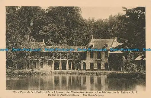 R037838 Parc de Versailles. Weiler von Marie Antoinette. Das Königinnenhaus. E. Pap