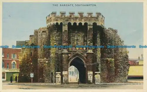 R049095 Das Bargate. Southampton. Dennis. 1955