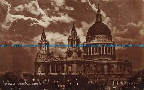 R061913 St. Pauls Kathedrale. London. Bei Nacht