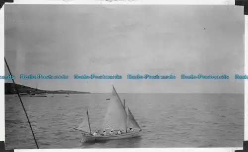 R060989 Alte Postkarte. Segelboot. B. Hopkins