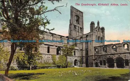 R061761 Das Viereck. Kirkstall Abbey. Leeds. 1909