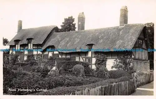 R062926 Anne Hathaways Cottage. Ernest Daniels