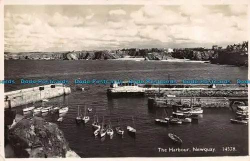 R062467 Der Hafen. Newquay. Lachs. Nr. 14578. RP. 1942