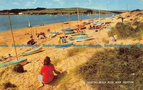 R063648 Der Yachtstrand. Felsen in der Nähe von Padstow. Lachs