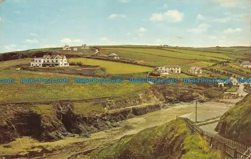 R064223 Port Gaverne Port Isaac. 1974