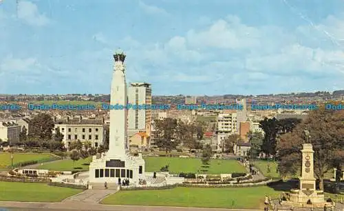 R063088 Das Royal Naval War Memorial und die Drachenstatue. Plymouth. B. A. Hängen