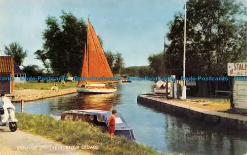 R064360 Stalham Staithe. Norfolk Broads. Lachs