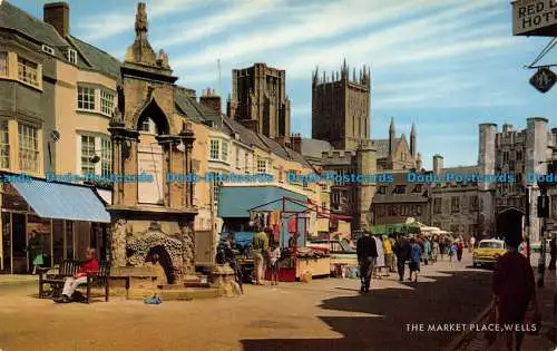 R064417 Der Marktplatz. Wells. Lachs