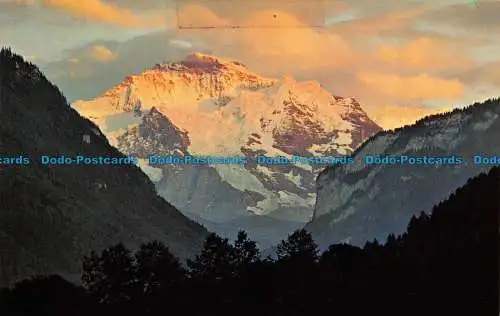 R065140 Interlaken mit Jungfrau Abendstimmung. Photoglob