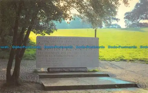 R065176 Das John F. Kennedy Memorial. Runnymede