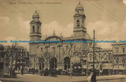 R079285 Plaza Constitution und Metropolitan Basilica. Montevideo Uruguay