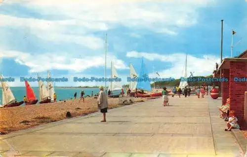 R079514 Die Promenade. Stokes Bay. Gosport. 1969