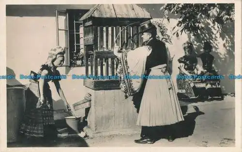 R080771 Ungarn. Beliebte Kostüme von Mezokovesd