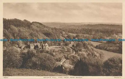 R080914 Reigate Hill. Blick von der Nähe der Brücke. Frith