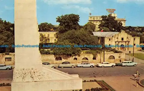 R081802 Alamo Plaza. San Antonio. Texas. Weiner News. H.S. Crocker