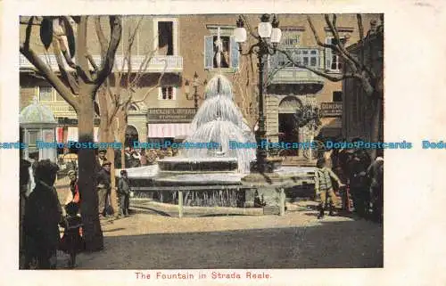 R081037 Der Brunnen in der Strada Reale. Malta