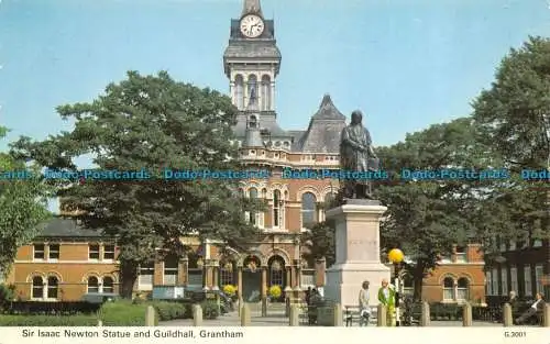 R082498 Sir Isaac Newton Statue und Gildenhalle. Grantham. Dennis