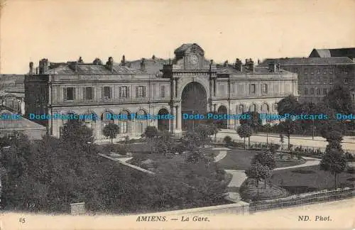 R085727 Amiens. Der Bahnhof. ND Foto