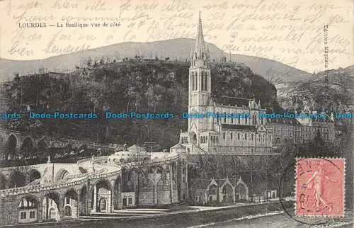 R085280 Lourdes. Die Basilika mit Küstenblick