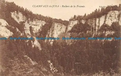 R085286 Clairvaux du Jura. Französische Felsen