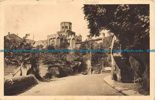 R085297 Auvergne. Royat. Route de Fontanas. Die Festungskirche. Yvon. 1936