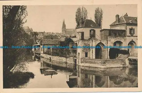 R038605 La Douce France. Chartres. Das Schloss von If und die Kathedrale. Yvon. B.Ich habe