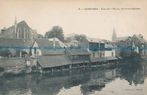 R038645 Chartres. Blick auf die Eure die drei Kirchen. B. Hopkins