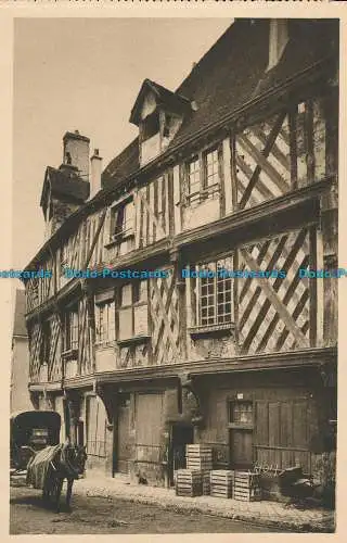 R038647 La Douce Frankreich. Chartres. Das Haus des Lachses. Yvon. B. Hopkins