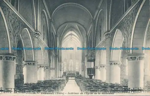 R038700 Verneuil. Innenraum der Madeleinenkirche