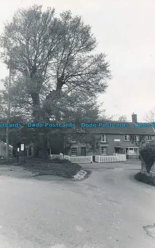 R037434 Alte Postkarte. Street View. Poole. 1979