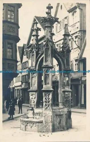 R038756 Reutlingen. Der Lindenbrunnen. 1925. B. Hopkins