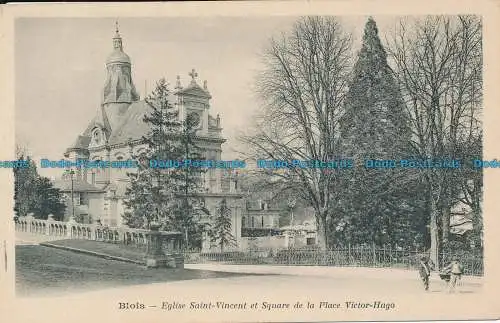 R038975 Blois. Vinzenzkirche und Platz am Victor-Hugo-Platz. B. Hopkin