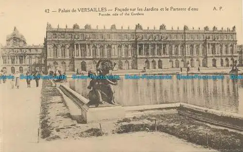 R038350 Schloss Versailles. Fassadenseite der Gärten. A. Papeghin