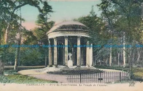 R038383 Versailles. Parc du Petit Trianon. Der Tempel der Liebe. Neurdein