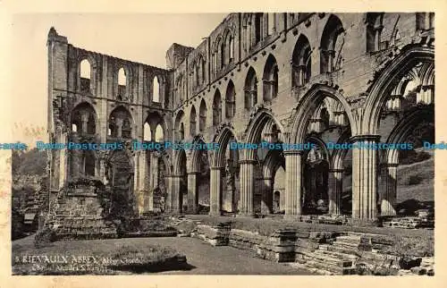 R039881 Abtei Rievaulx. Abteikirche. Krone