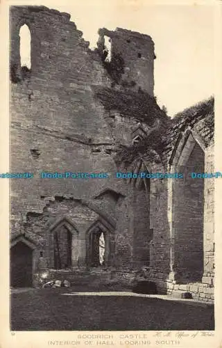 R040045 Goodrich Castle. Innenraum der Halle mit Blick nach Süden. H.M. Werksamt.